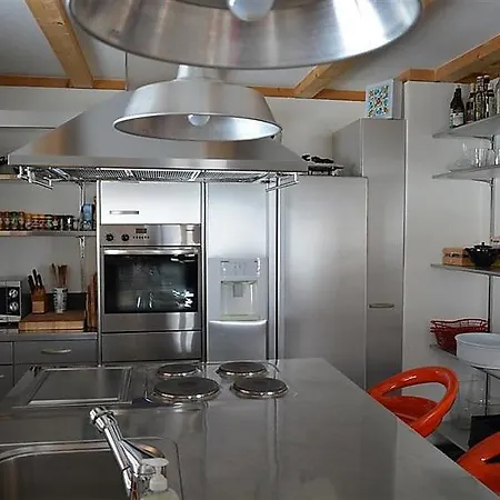 Schonried Sleeps 4 Wifi Apartment Gstaad